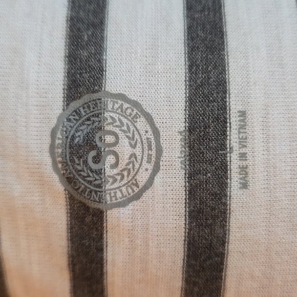 So, Quarter Sleeve, Cutout Shoulder, Stripped Top, Size Large - Picture 2 of 2